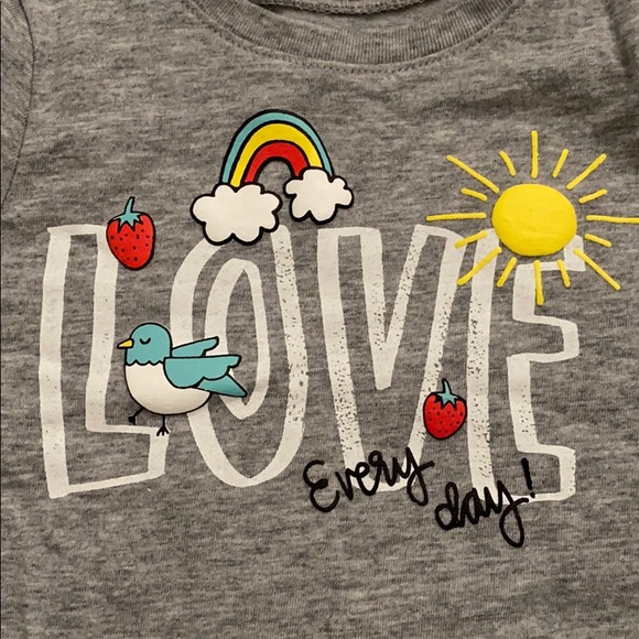 ON Graphic open back Tee - Picture 2 of 3